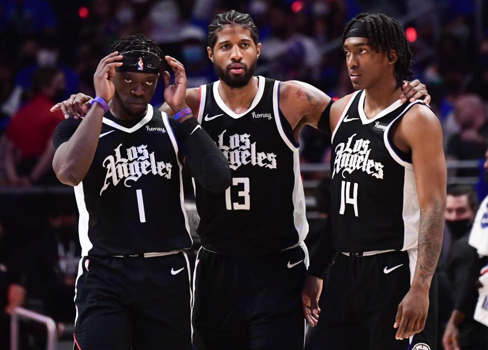 巴尔泰萨吉：现在谈意甲冠军为时过早；我有点像斯皮纳佐拉（巴尔泰萨吉：意甲争冠言之尚早；自评踢法有点像斯皮纳佐拉）