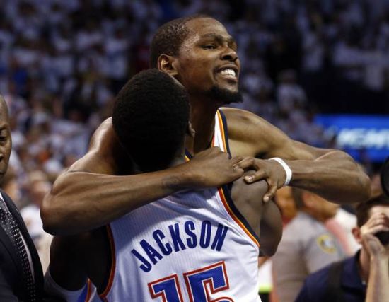 德天空：吉拉西的合同中有仅适用皇萨城等7队的解约条款（德天空：吉拉西合同含仅对皇马、巴萨、曼城等7队生效的解约条款）