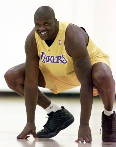 国际米兰vs拉齐奥：劳塔罗-马丁内斯、恰尔汗奥卢首发，罗马尼奥利、贡多齐出战（国米迎战拉齐奥：劳塔罗-马丁内斯、恰尔汗奥卢先发，罗马尼奥利与贡多齐出场）