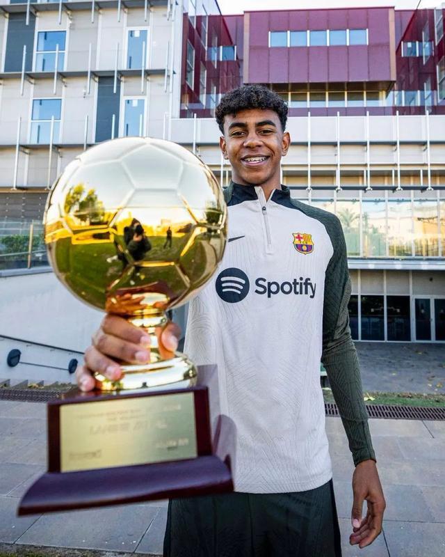 马切吉亚尼：奥蓬达比戴维更受青睐，后者没有达到所有人预期（马切吉亚尼：奥蓬达更受青睐，戴维未达外界预期）