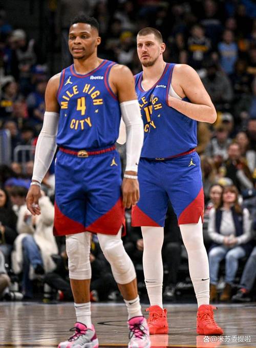 这配合比游戏里还流畅（这波默契，丝滑程度超越游戏）