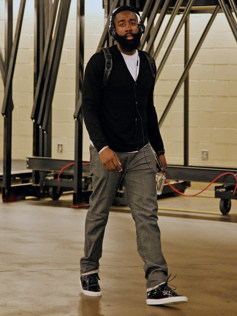 纳尼：曼联需要引进中场，若昂·内维斯是绝佳人选（纳尼称曼联亟需补强中场，若昂·内维斯为最佳选择）