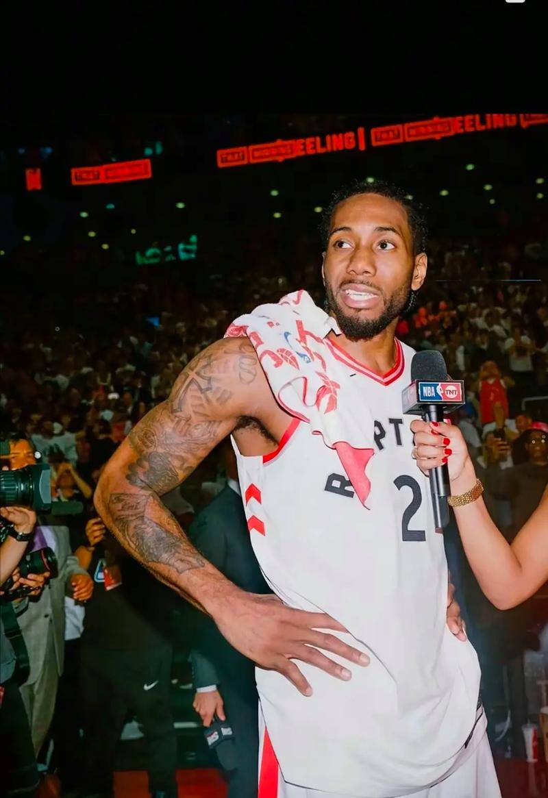 跑位比运球更重要（跑位才是关键，胜过运球）