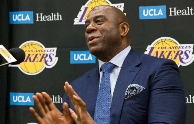 世体：在米利唐受伤后，阿森西奥成皇马唯一完全健康的中后卫（世体：米利唐伤停后，皇马中卫线仅阿森西奥仍保持完全健康）