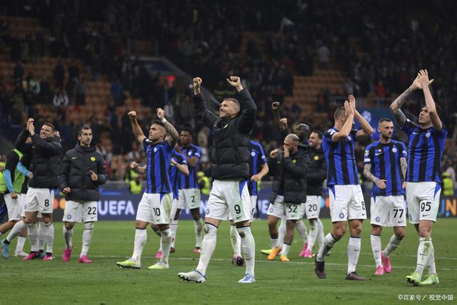 弗里克：未来四周将迎来9场比赛，我们将力争全胜（弗里克：四周九战来袭，我们力争场场拿下）