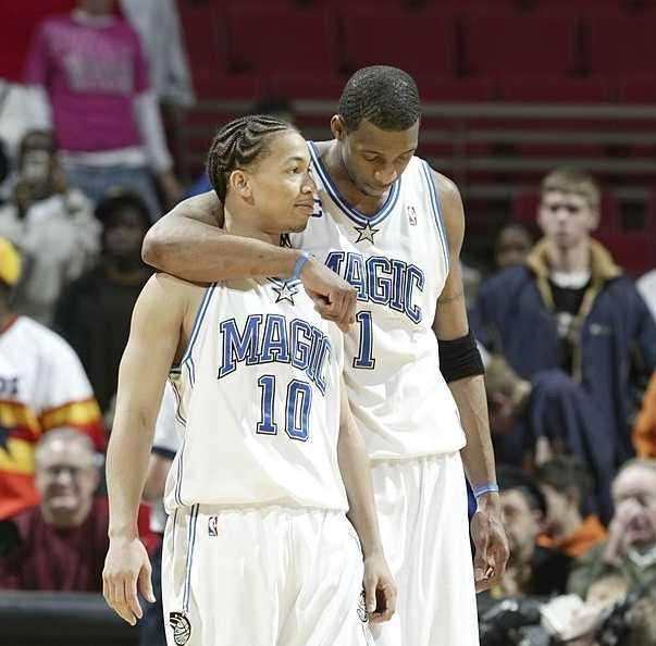 广州足球名宿温志军携手多名现役球员体验盲人足球（广州足坛名宿温志军联手多位现役球员走进盲人足球体验）