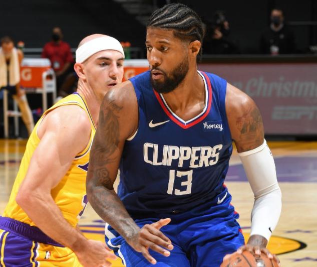 足球欧冠16强对阵出炉，多场焦点战提前上演（欧冠16强对阵揭晓，多场重磅对决提前上演）