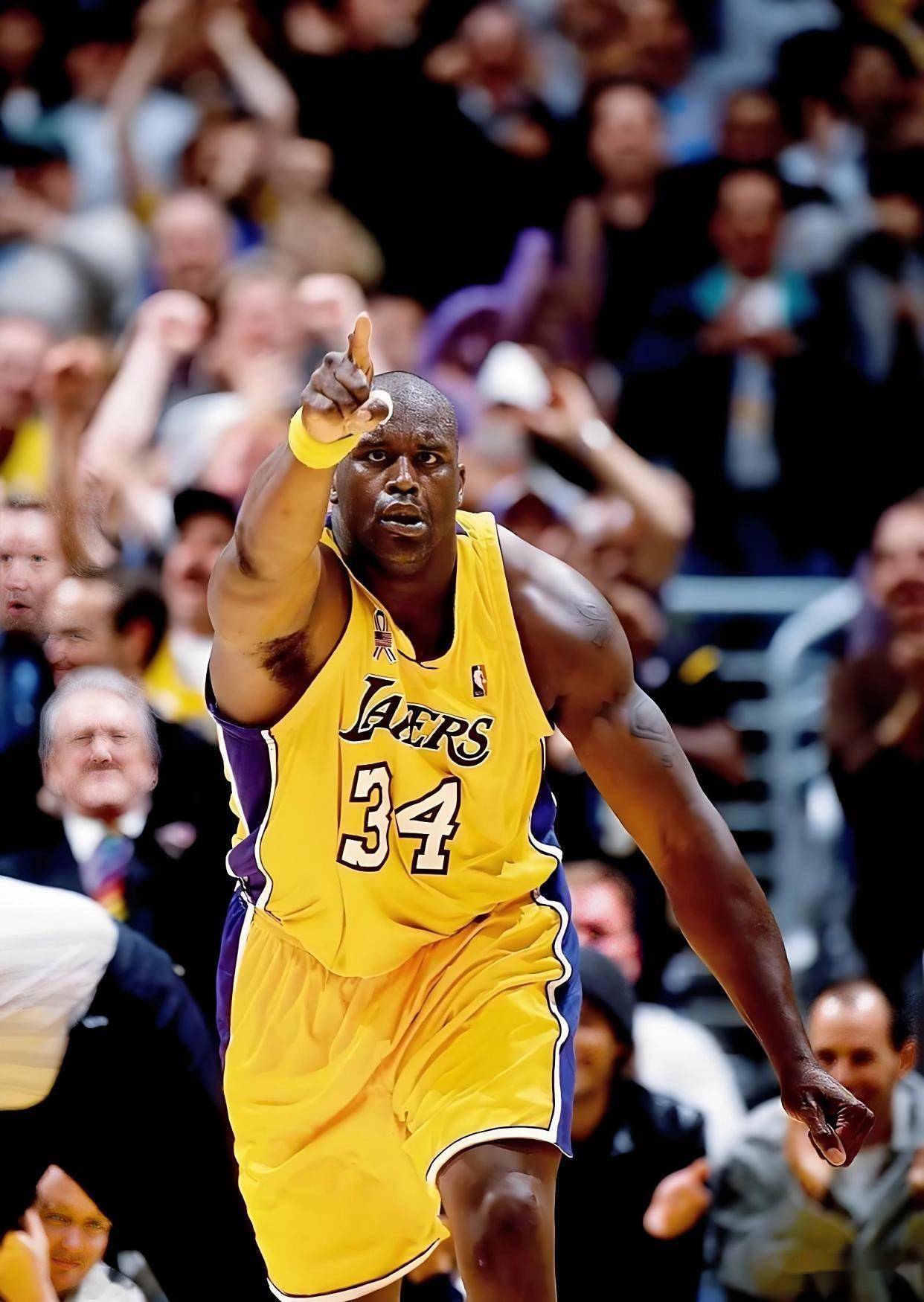 记者：于帕与拜仁的续约仍在谈判中，有可能在年底前做出决定（记者透露：拜仁与于帕续约谈判推进，或将于年底前定案）