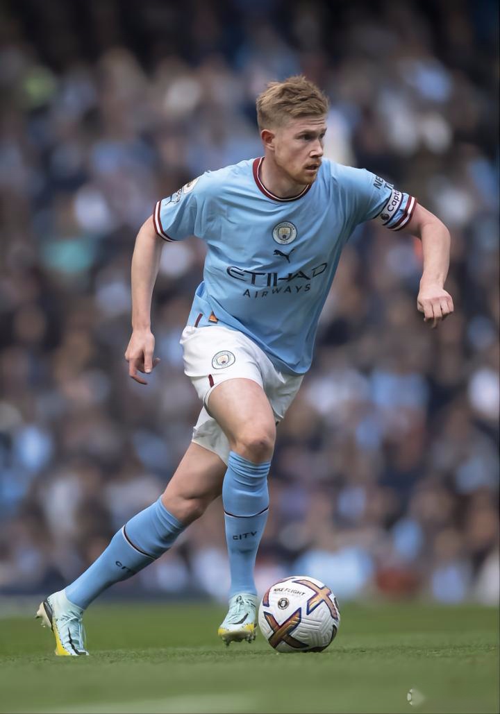 姆巴佩的双响炮让皇马只差一分（姆巴佩梅开二度，皇马仅落后1分）