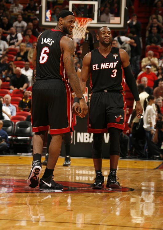 新星闪耀！摩根·罗杰斯破门获名宿称赞，或成三狮军团中场核心（摩根·罗杰斯破门闪光获名宿力赞，有望成为三狮中场核心）